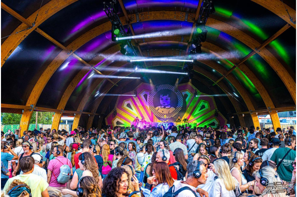 Pinkpop 2023 Silent Disco Image credit: Halsoverkop 