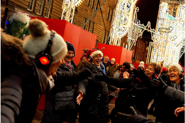 7 Silent Disco Christmas Party Ideas Yule Love